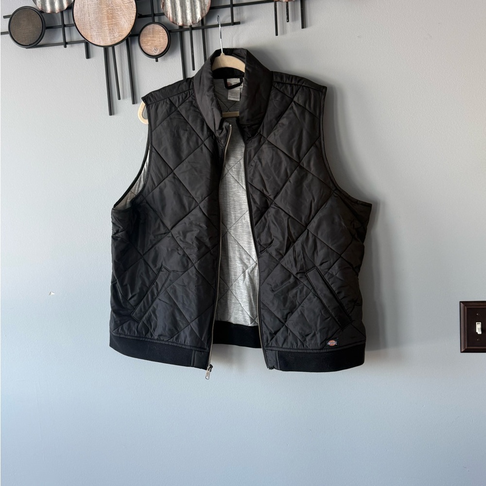Dickies Women's Black Quilted Vest 2X NWOT